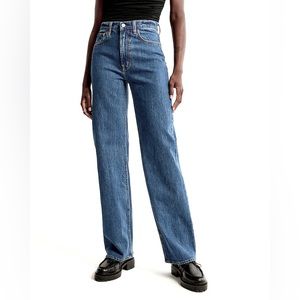 Abercrombie & Fitch High Rise The 90s Relaxed Jeans